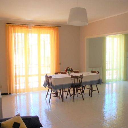 Appartamento "Rina Centro Sicilia" Pietraperzia Екстер'єр фото